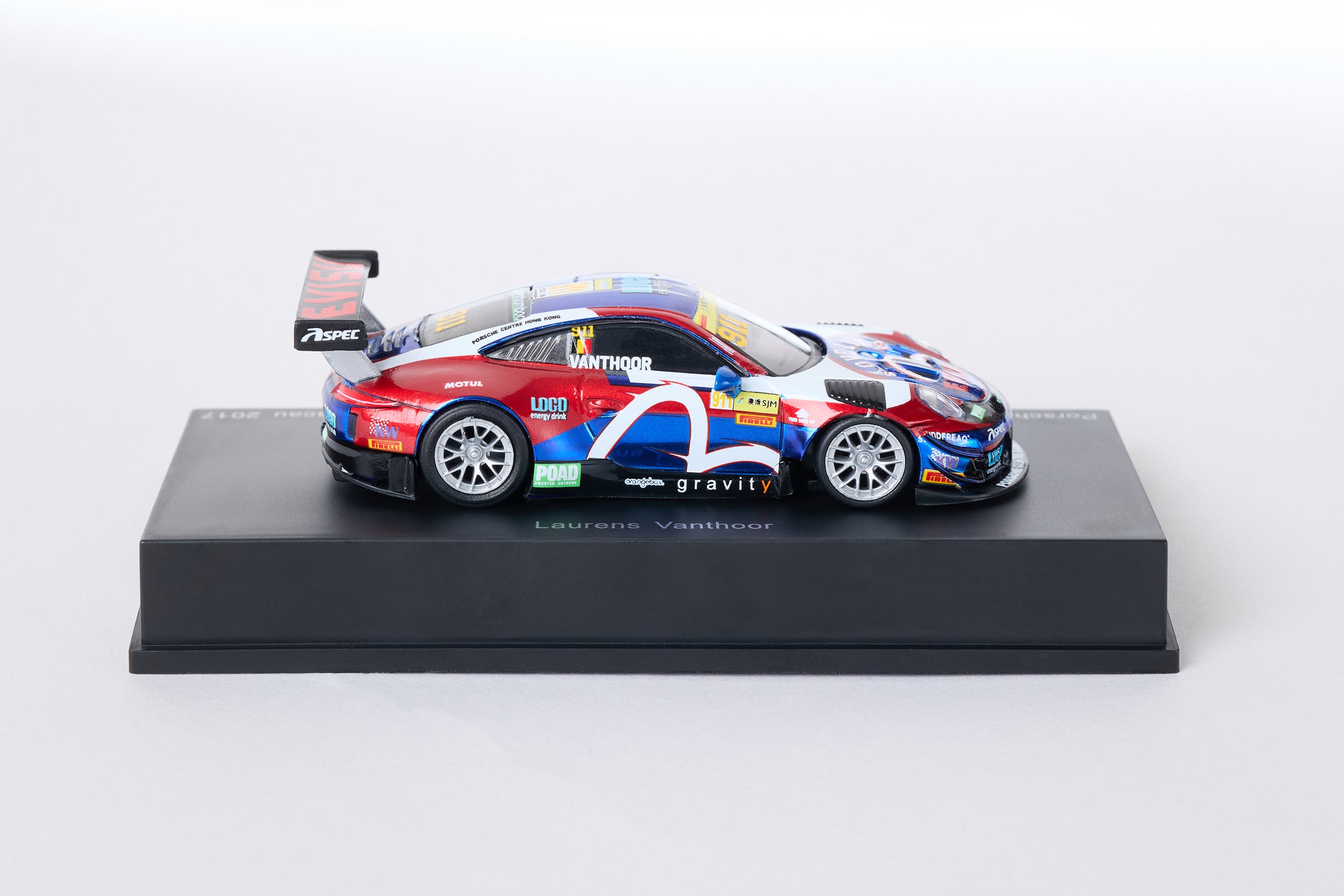 EVISU X PORSCHE GT3 R 1:64 モデルカー