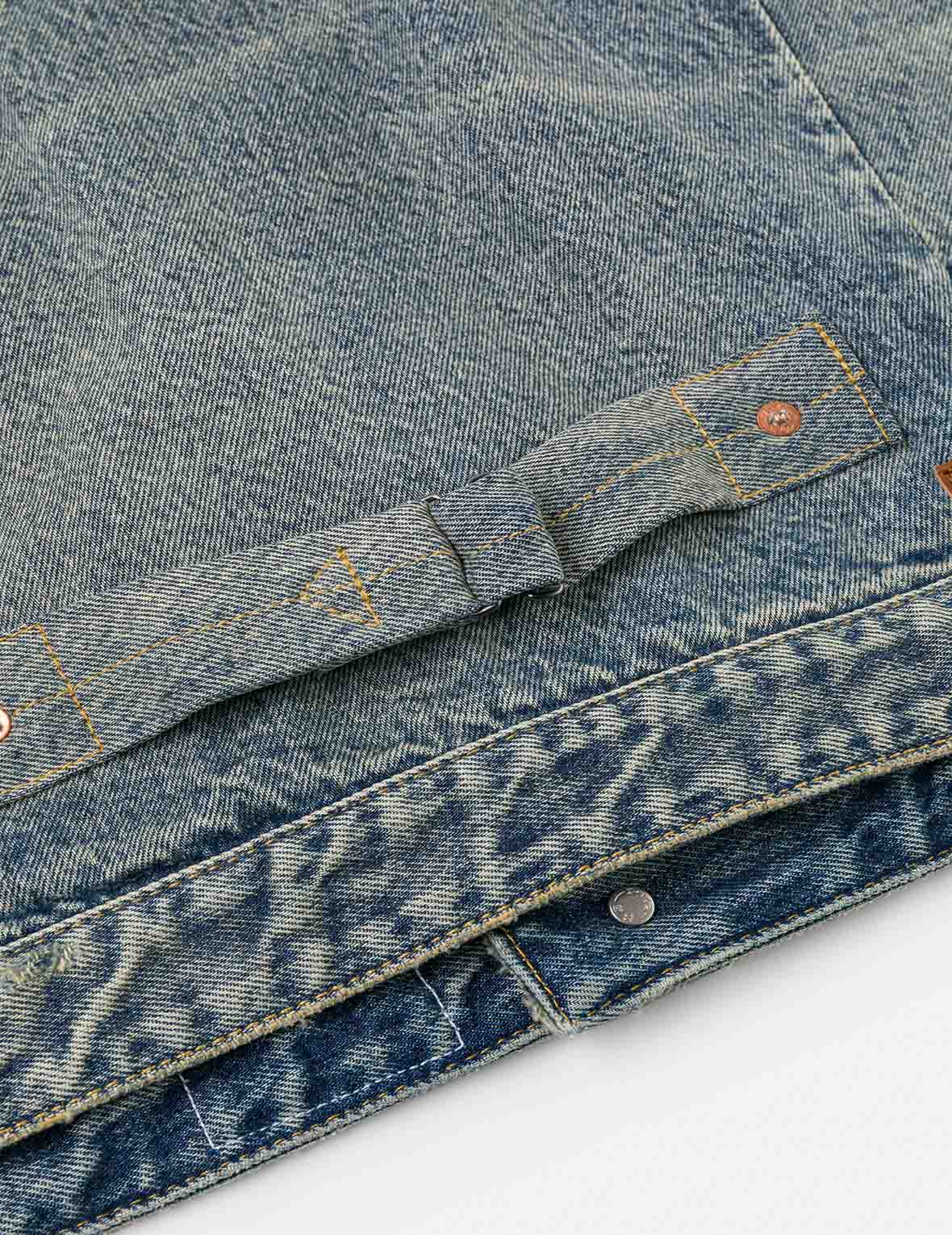 ディストレスドカモメプリントとほつれロゴパッチ刺繍 リラックスフィット デニムジャケット