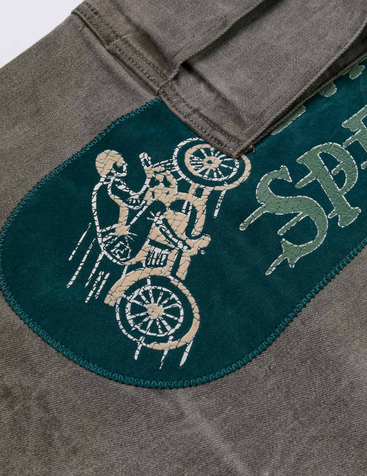 ウォッシュ大黒刺繍ワイドレッグカーゴジーンズ