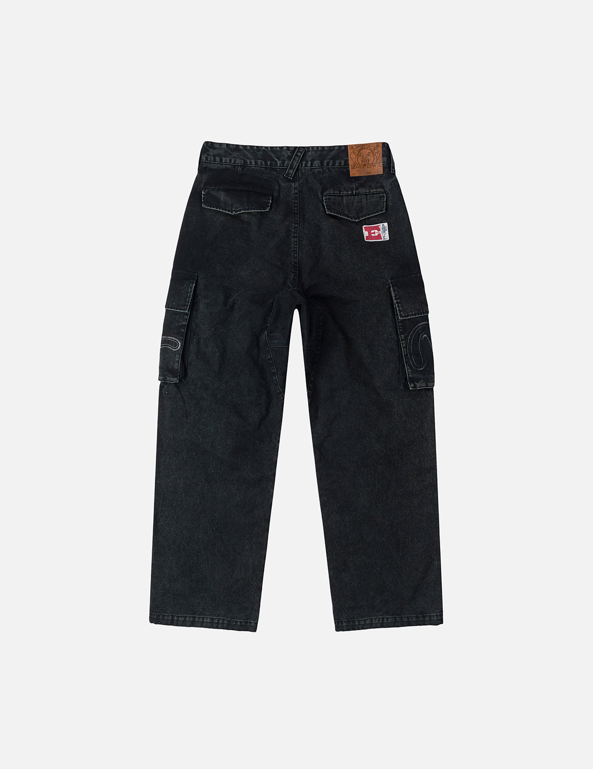 ディストレスドカモメアップリケ刺繍とマルチポケット ルーズフィット カーゴパンツ