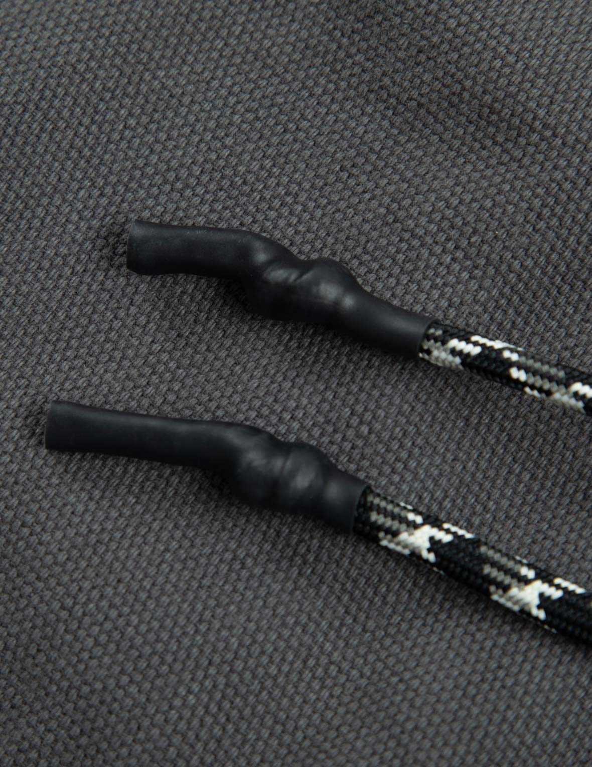 モノグラム刺繍フードモック3-in-1ルーズフィットジャケット