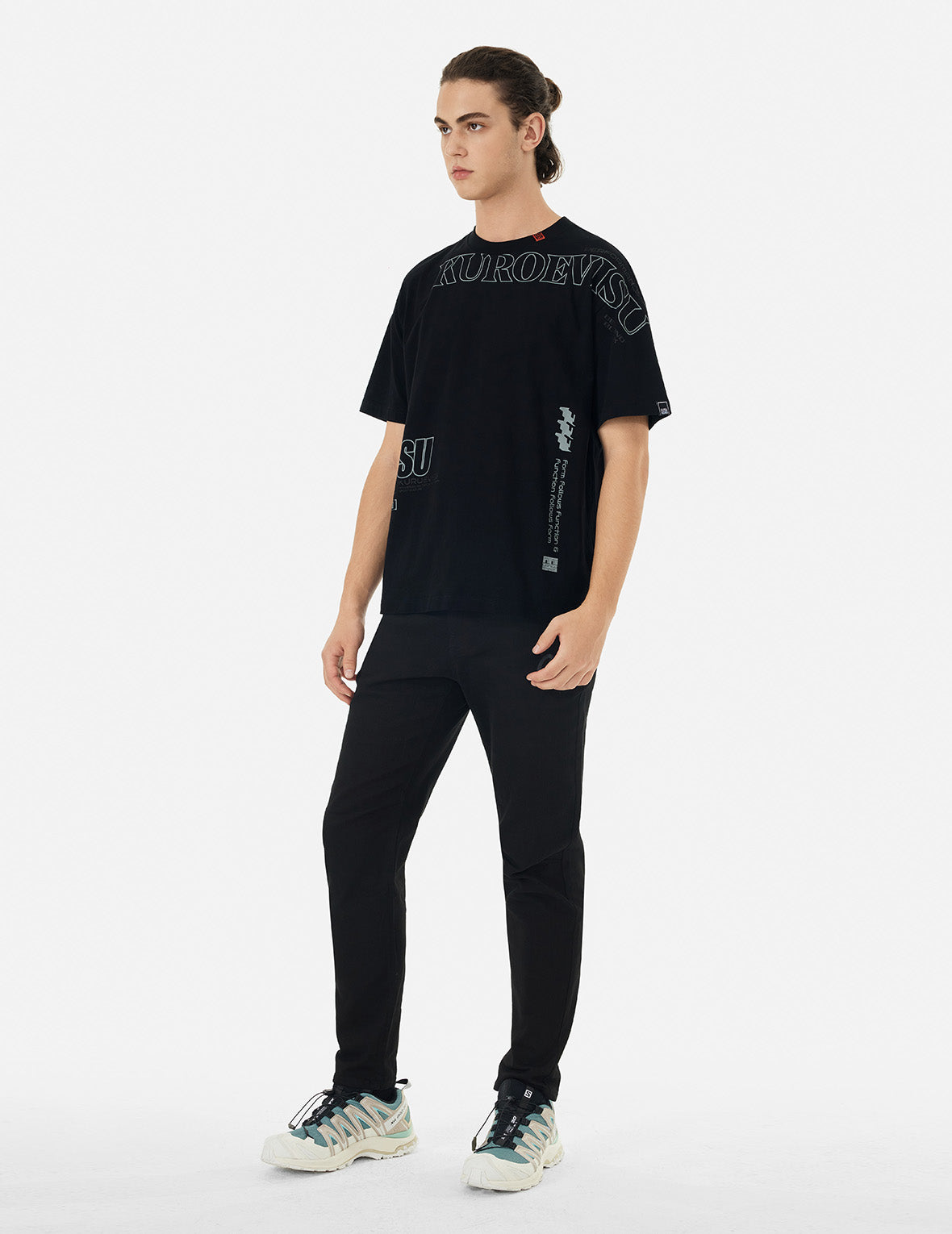 ロゴとスローガンプリント ファッションフィット Tシャツ