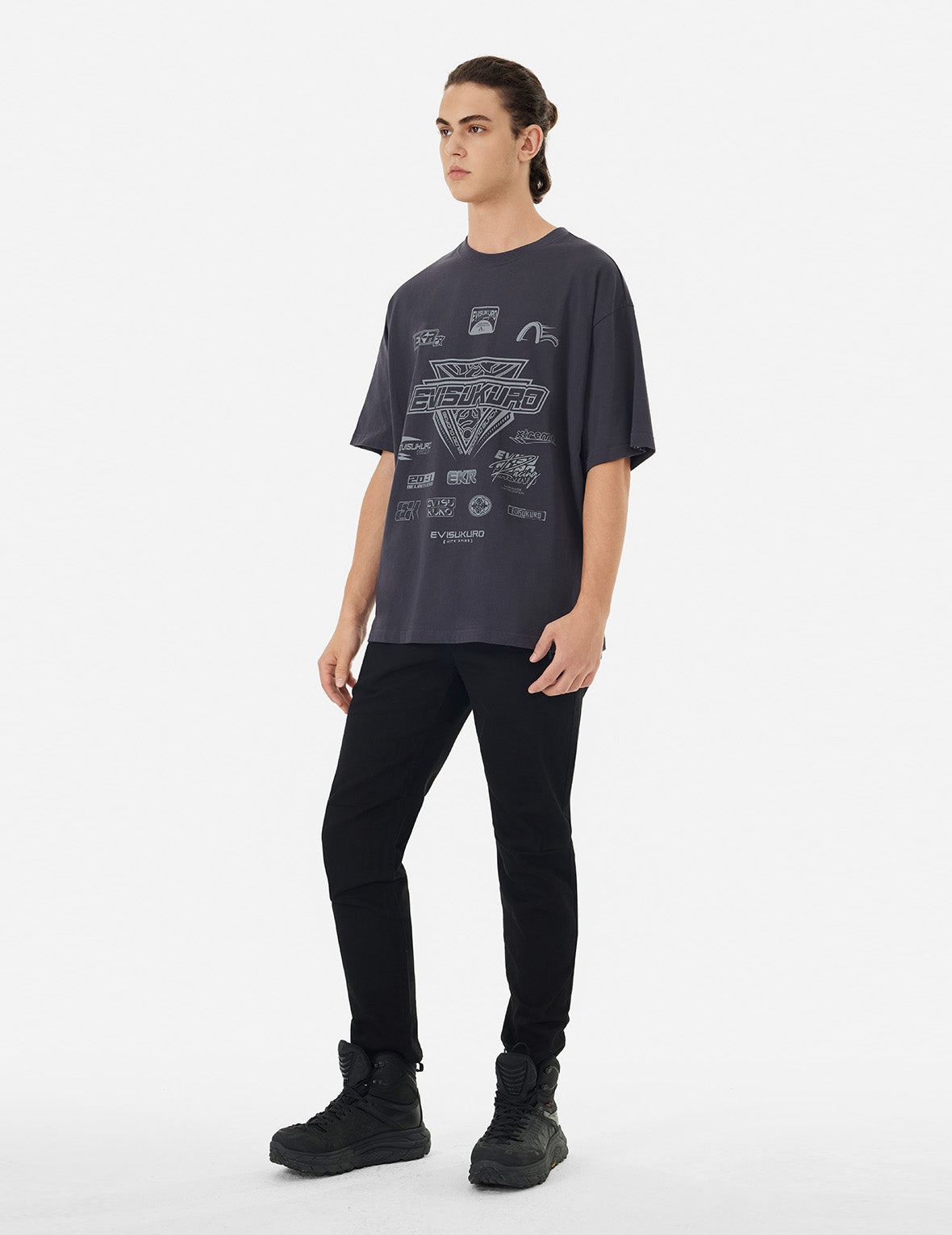 マルチロゴプリント レギュラーフィットレーシングTシャツ