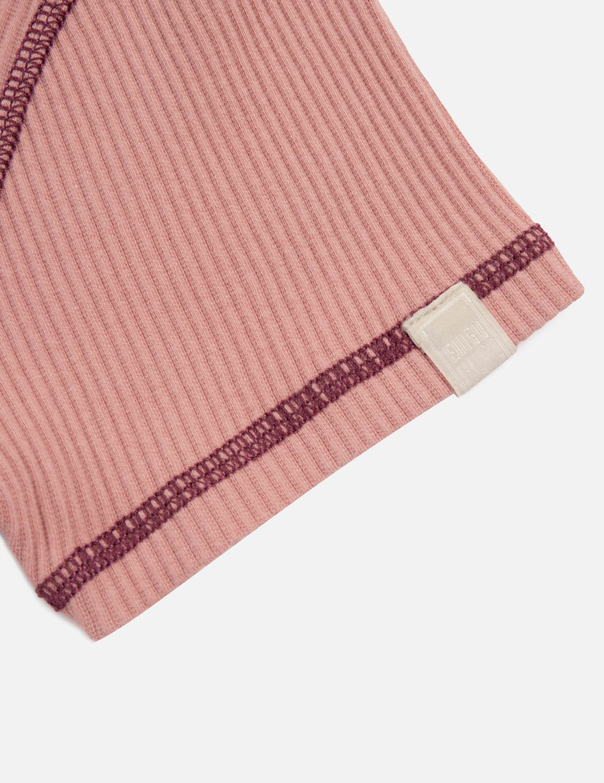 カモメ刺繍スタッドスリムニットトップ
