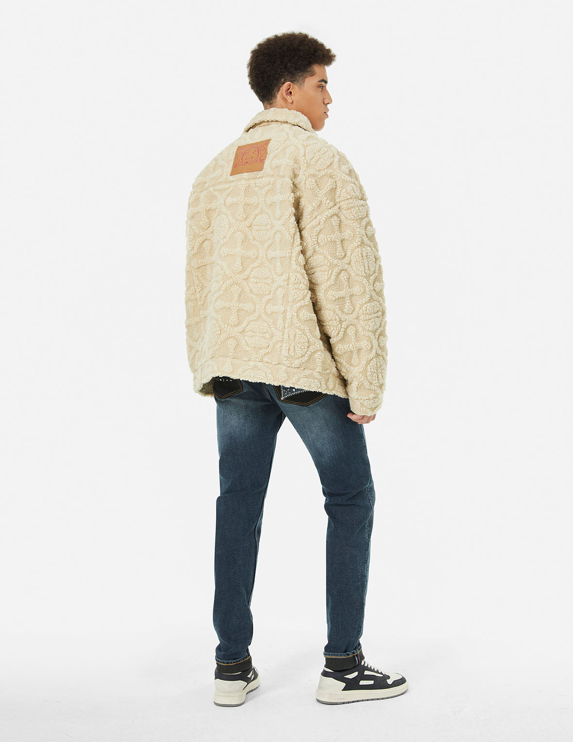 オールオーパー家紋ジャカード ルーズフィット シェルパジャケット