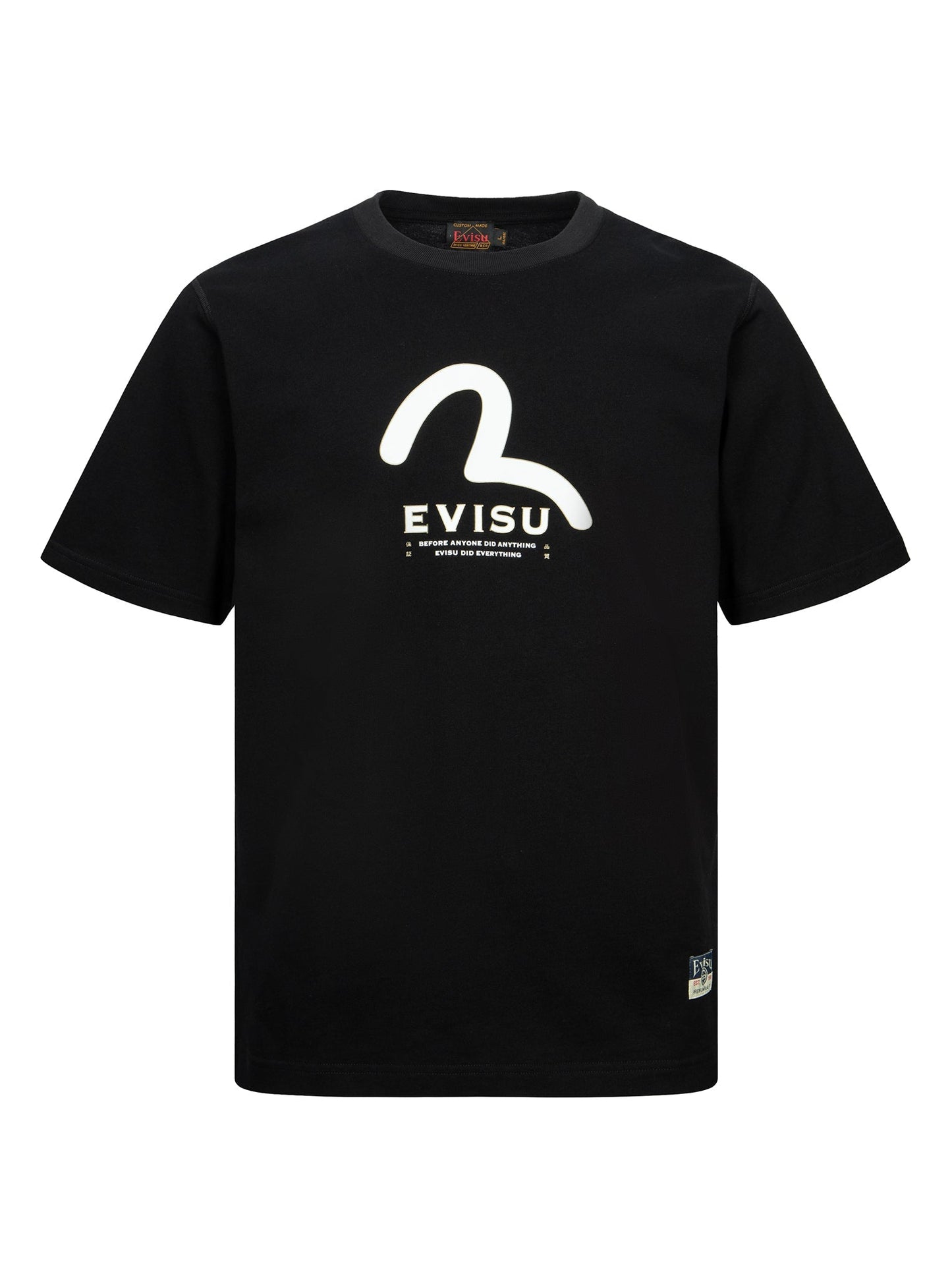 マルチプリントとマルチポケットのレギュラーフィットTシャツ