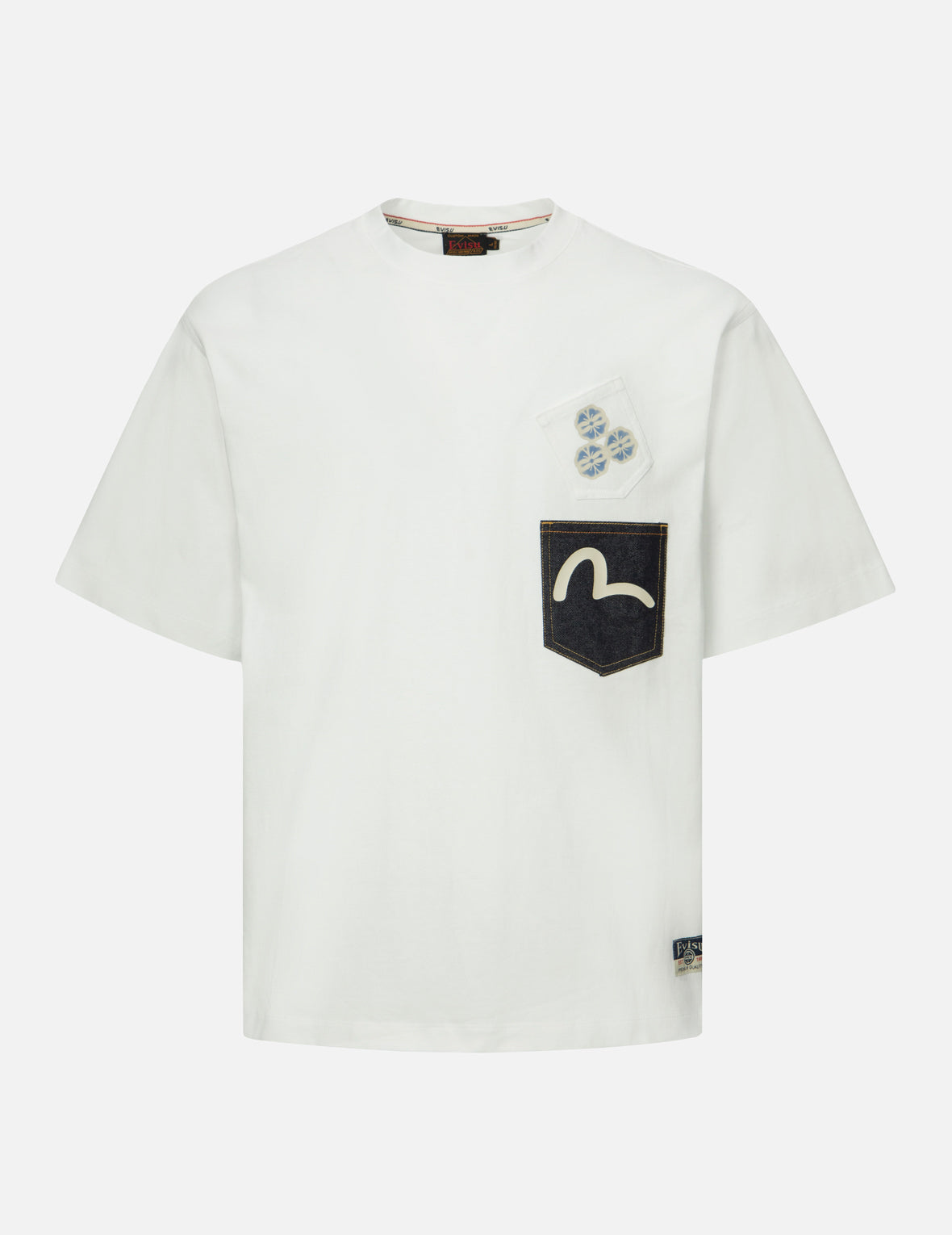 マルチプリントとマルチポケットリラックスフィットTシャツ