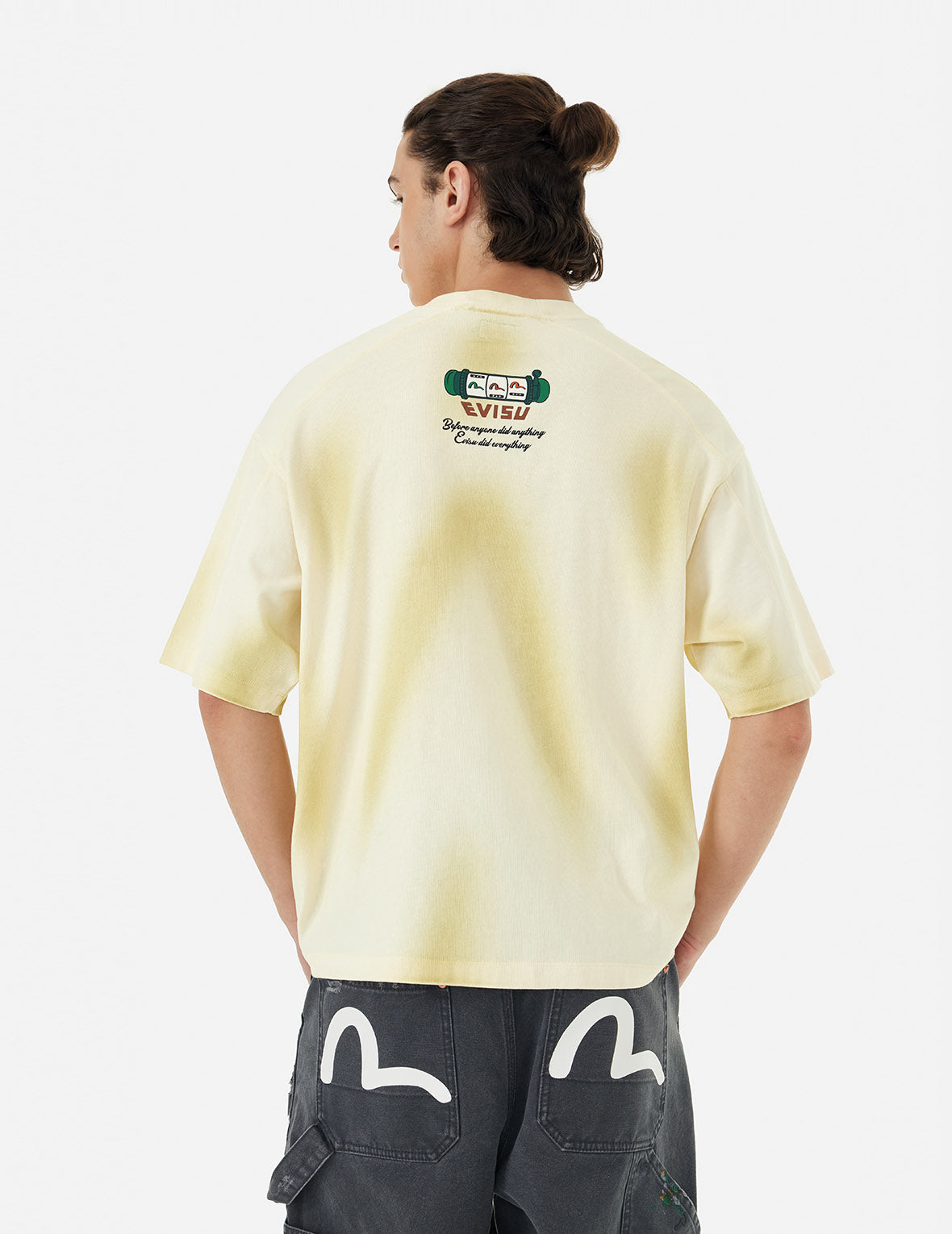 ウォッシュ加工「バーチャルバケーション」プリントリラックスフィットTシャツ