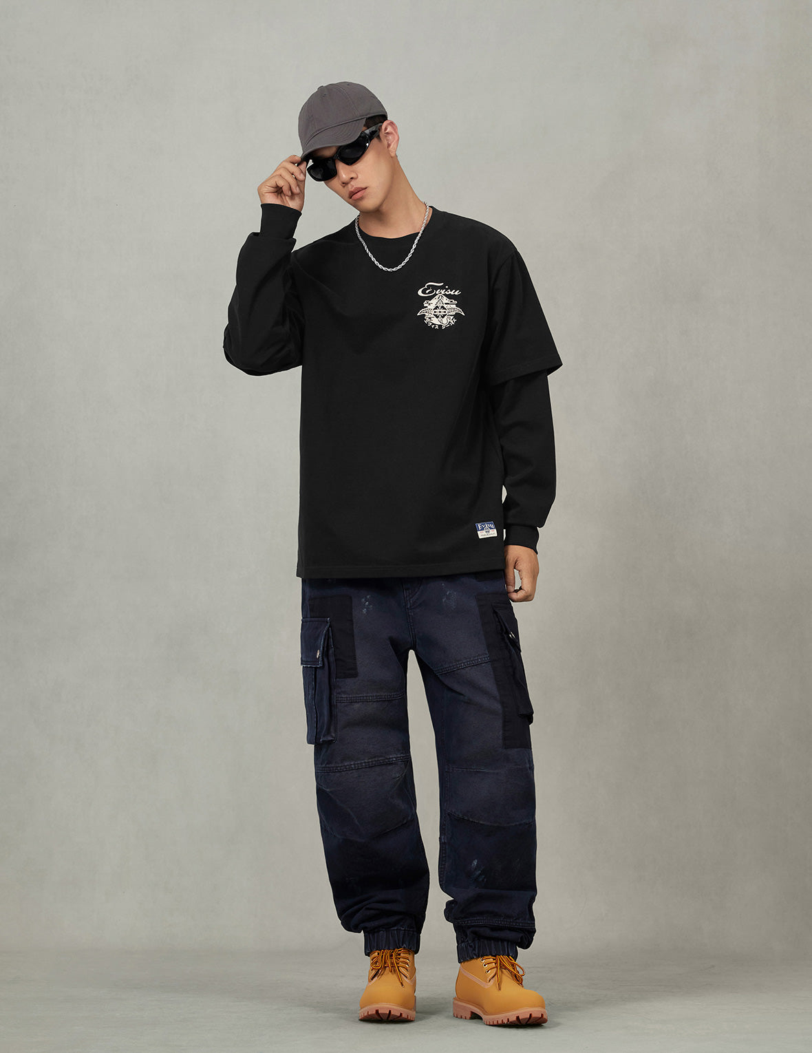 刺し子カモンプリント ファッションフィット2-in-1デザイン長袖Tシャツ