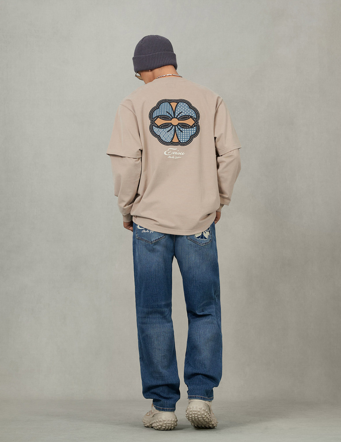 刺し子カモンプリント ファッションフィット2-in-1デザイン長袖Tシャツ