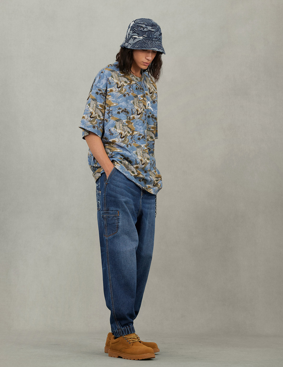 オールオーバー鶴プリント リラックスフィット Tシャツ