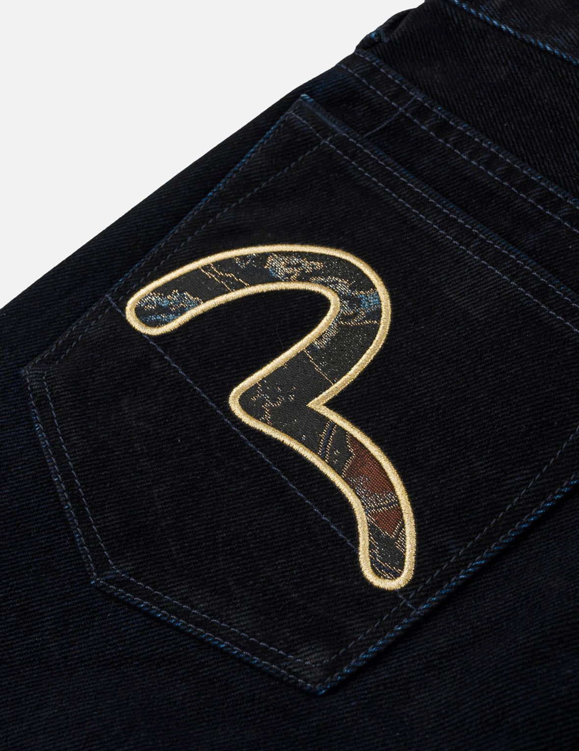 Velvet-Like Seagull & Kamon Brocade Embroidered Jeans #2017