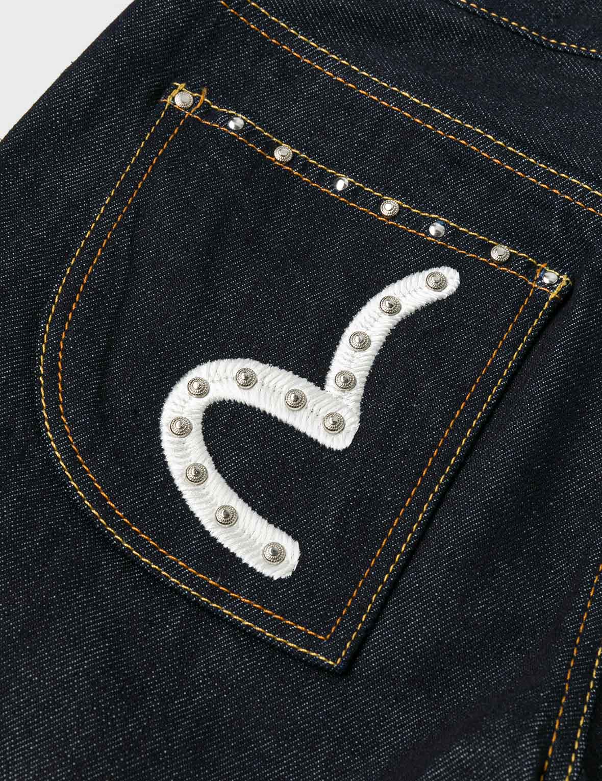 カモメ刺繍とメタルスタッズ リラックスフィット ジーンズ