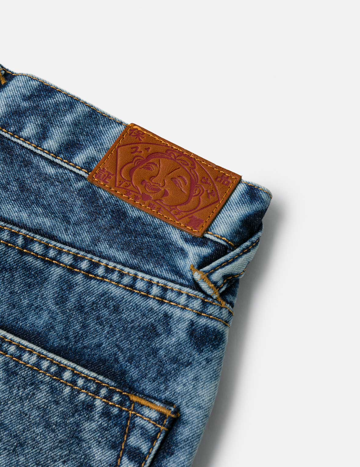 カモメ刺繍 ファッションフィット バーンアウト ジーンズ