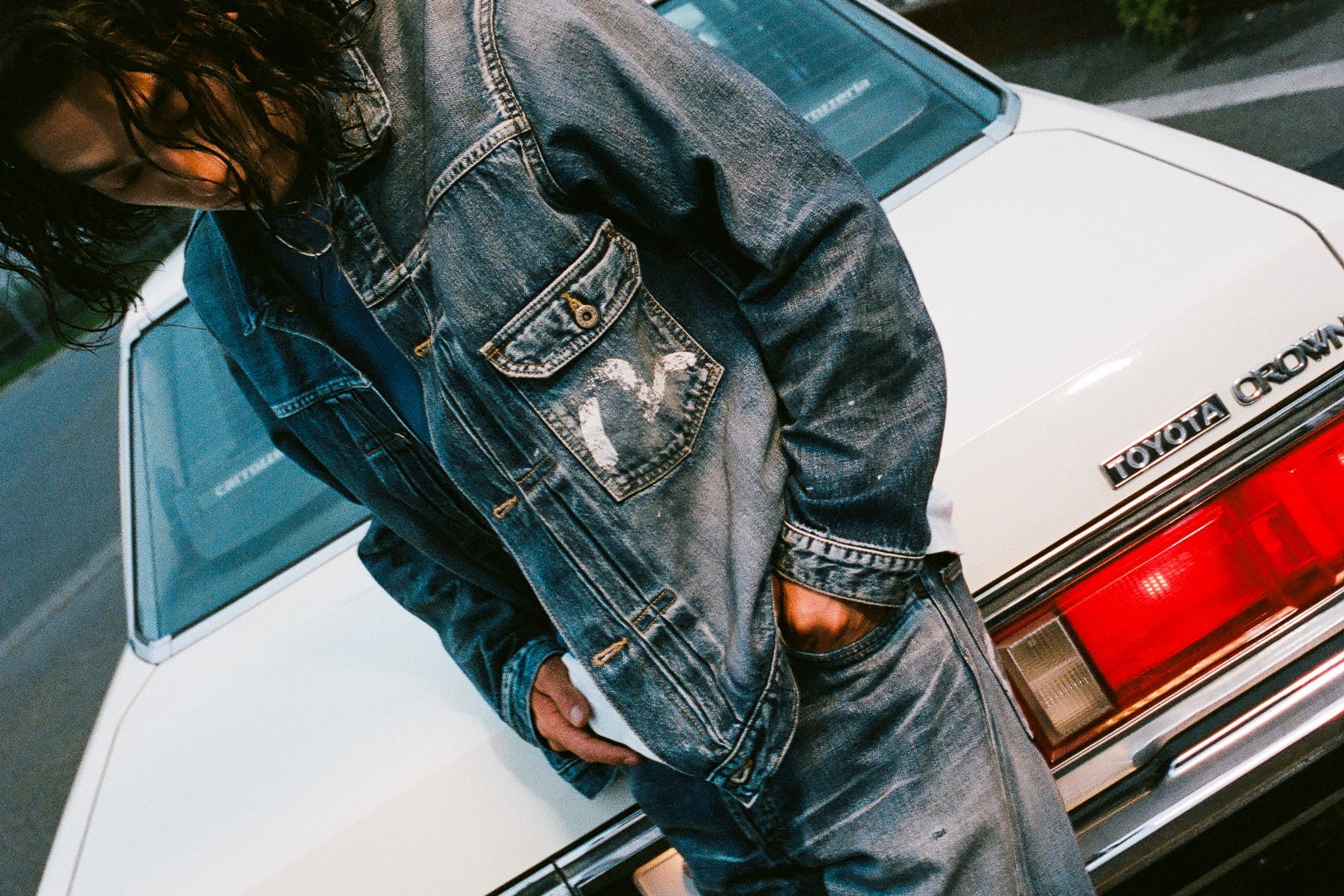 Washed Seagull Print Regular Fit Jeans