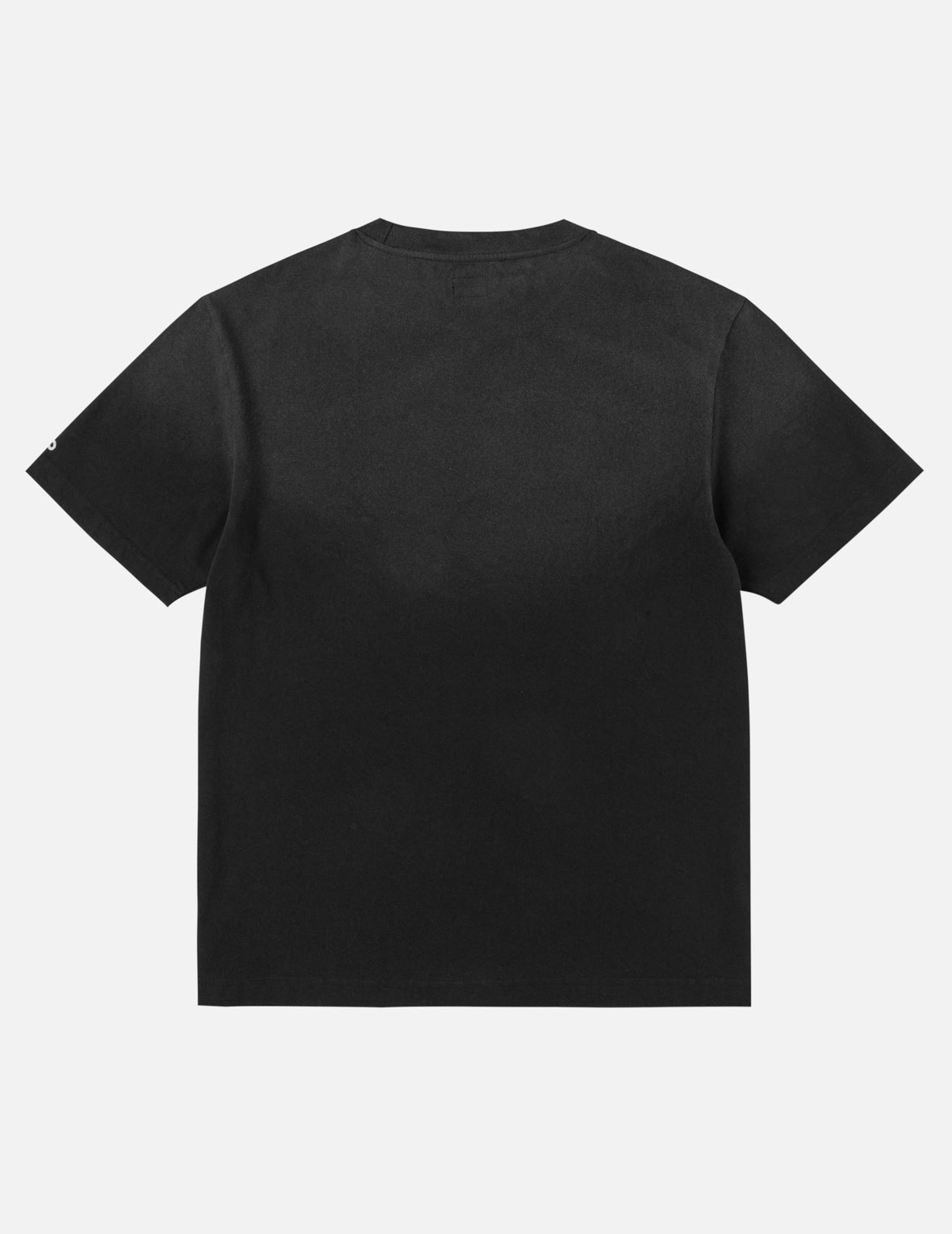 ウォッシュドマルチプロセスマイナーバッジTシャツ