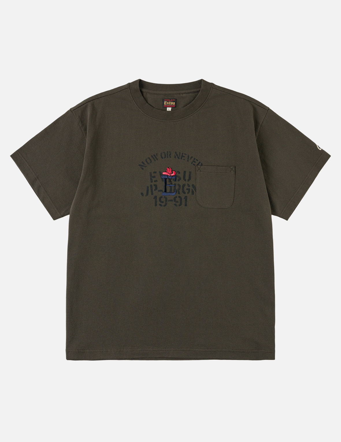 カウボーイハットEとオリジンロゴTシャツ
