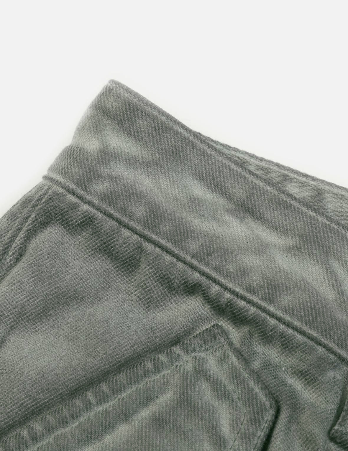 カモメ刺繍ガーメントダイデニムパンツ
