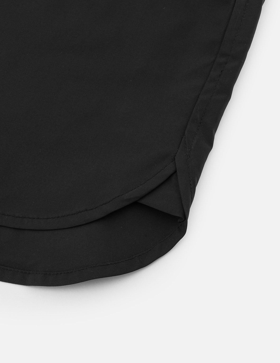 エンボスロゴ リラックスフィット シャツ