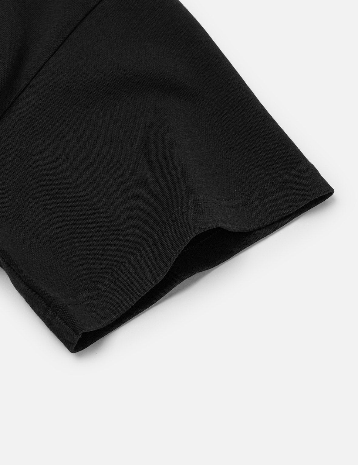 ロゴプリント リラックスフィット Tシャツ