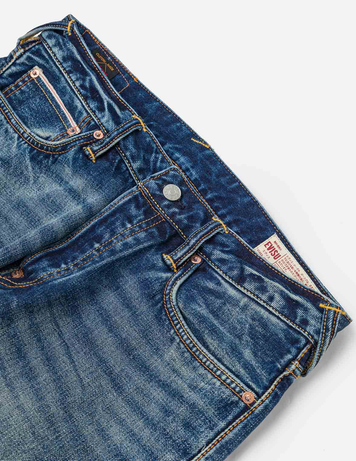 カモメ刺繍と「EVISU SINCE 1991」プリントパッチ キャロットフィット ジーンズ #2017