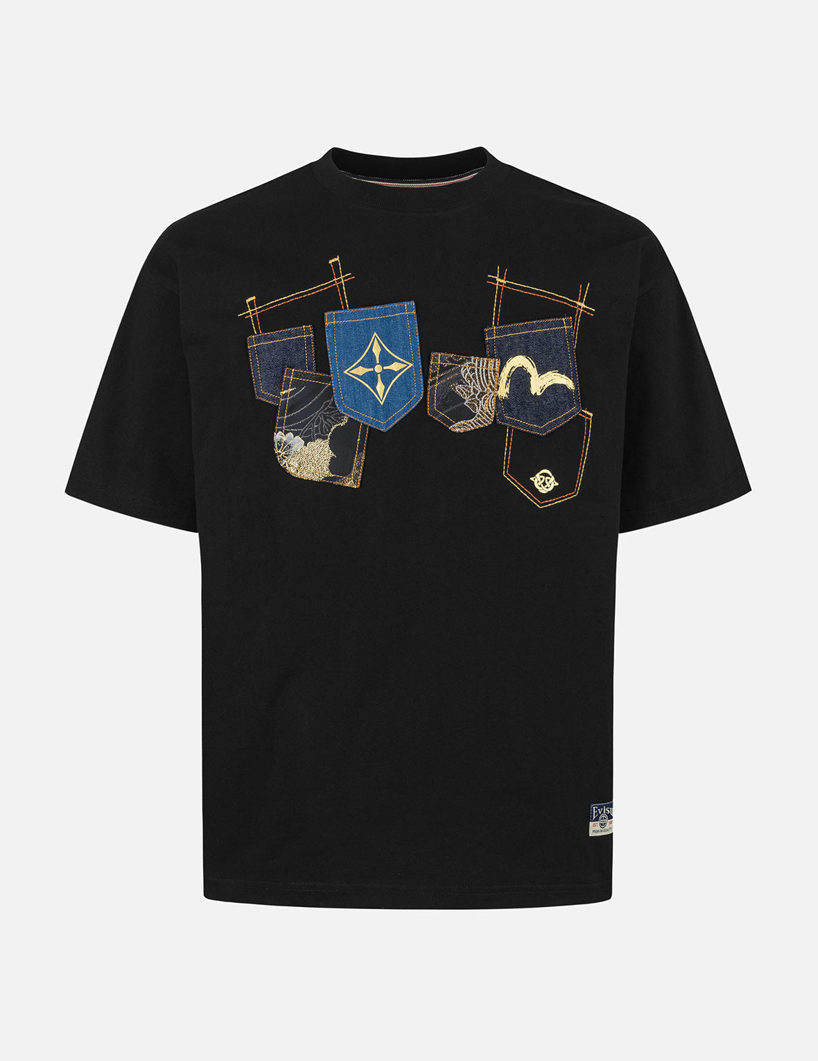 マルチポケットとマルチプリント リラックスフィットTシャツ