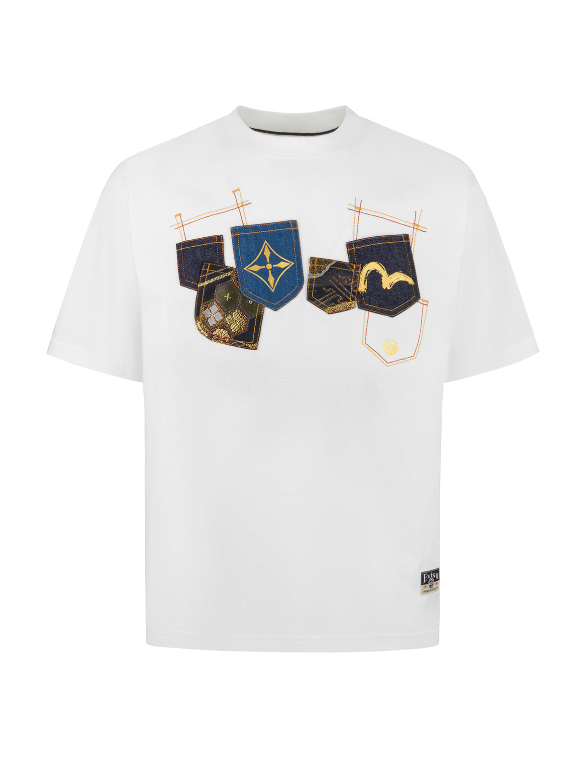 マルチポケットとマルチプリント リラックスフィットTシャツ