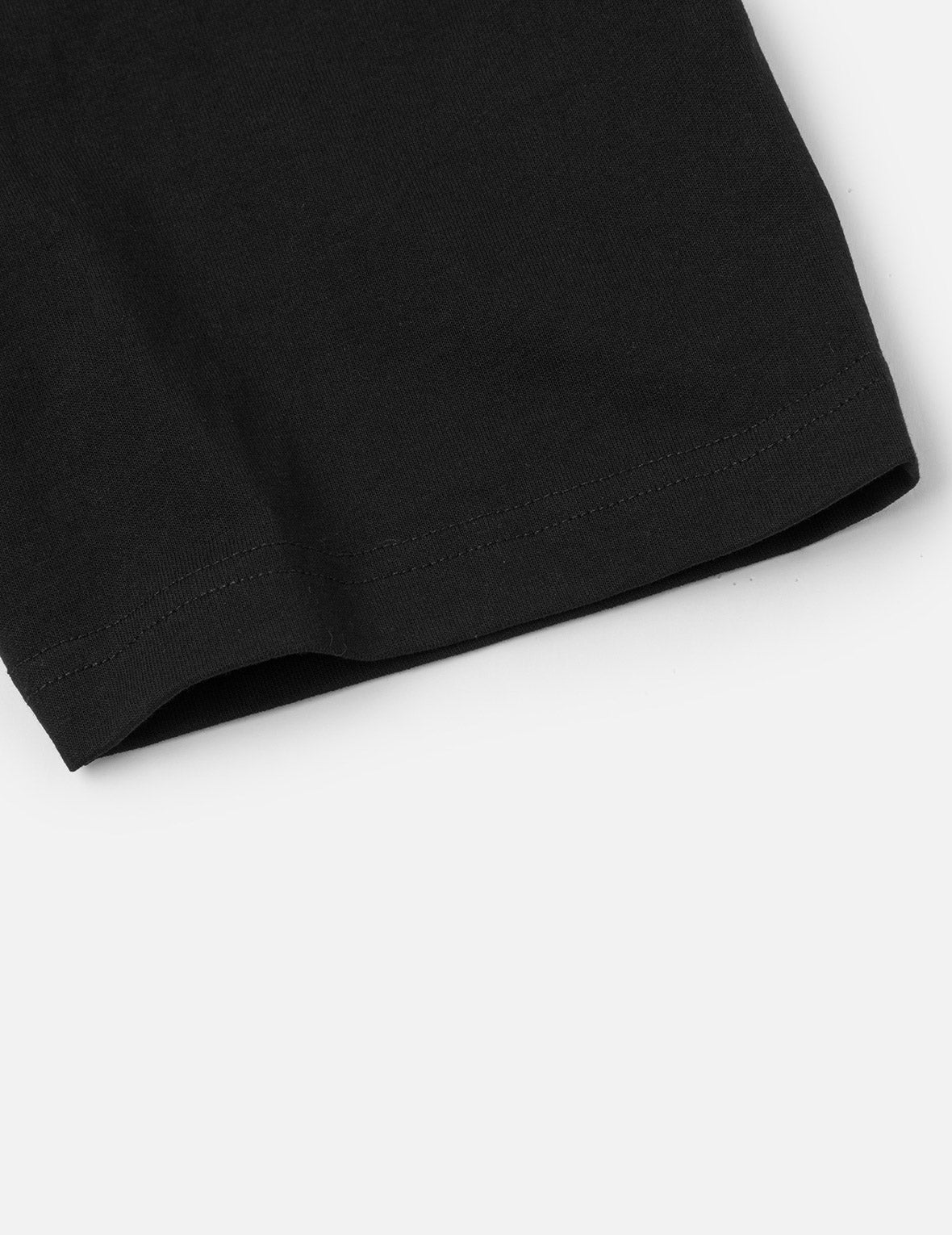ブロケードカモメアップリケ レギュラーフィットTシャツ