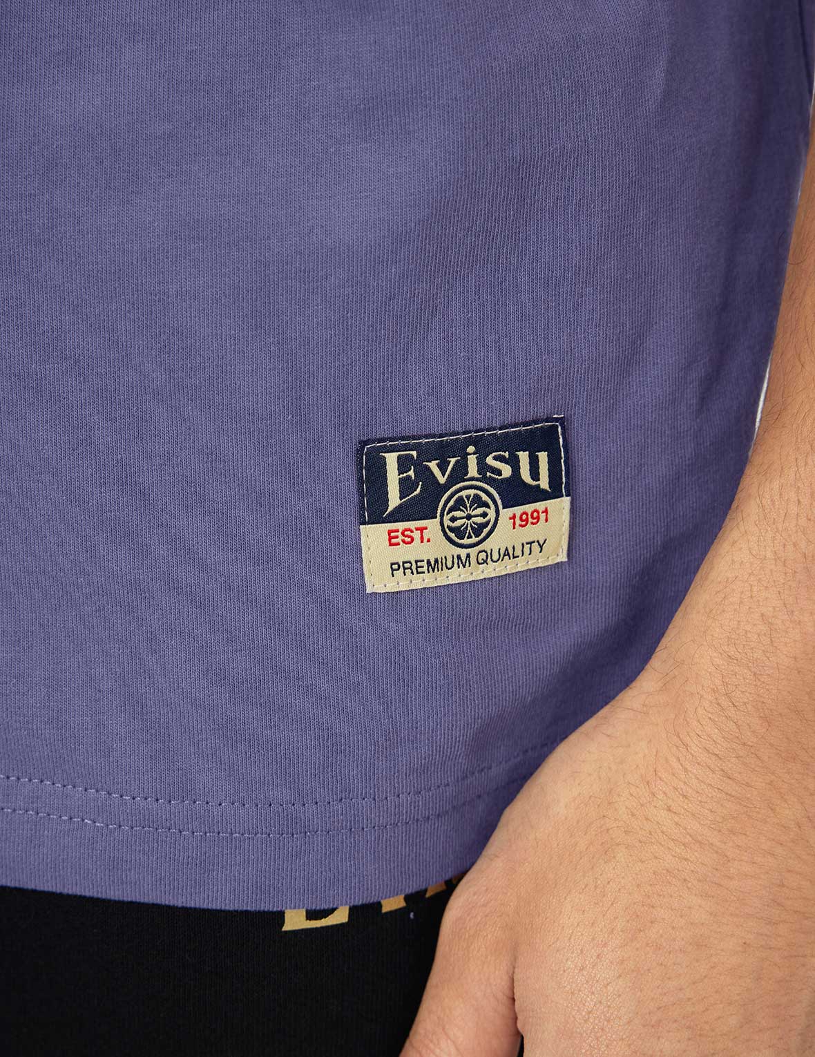マルチポケットとマルチプリント ルーズフィットTシャツ