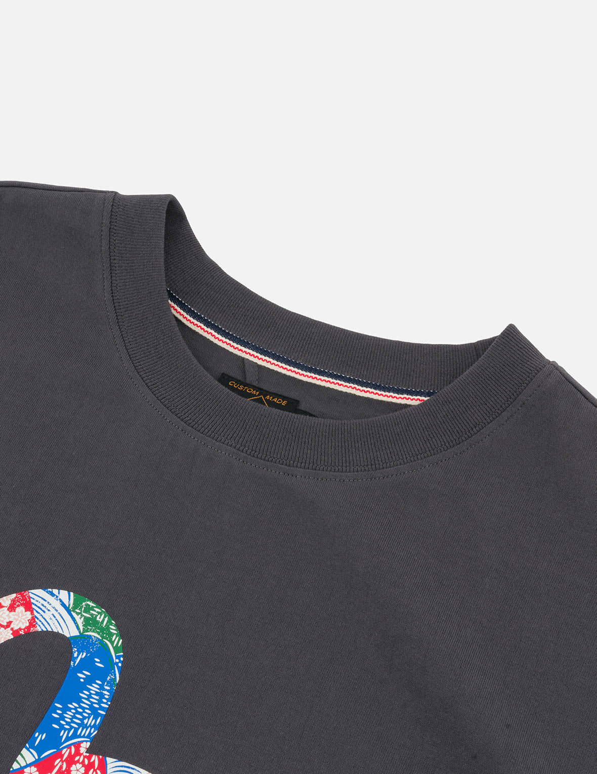 カモメプリントと和風パッチロゴ リラックスフィット Tシャツ