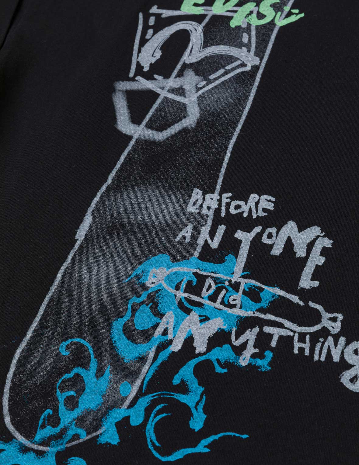 手描き大黒とマルチポケットTシャツ