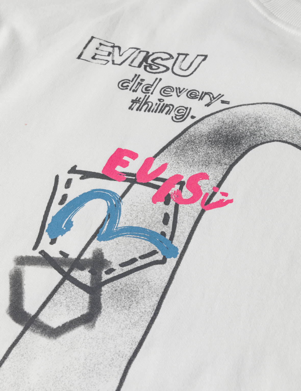 手描き大黒とマルチポケットTシャツ