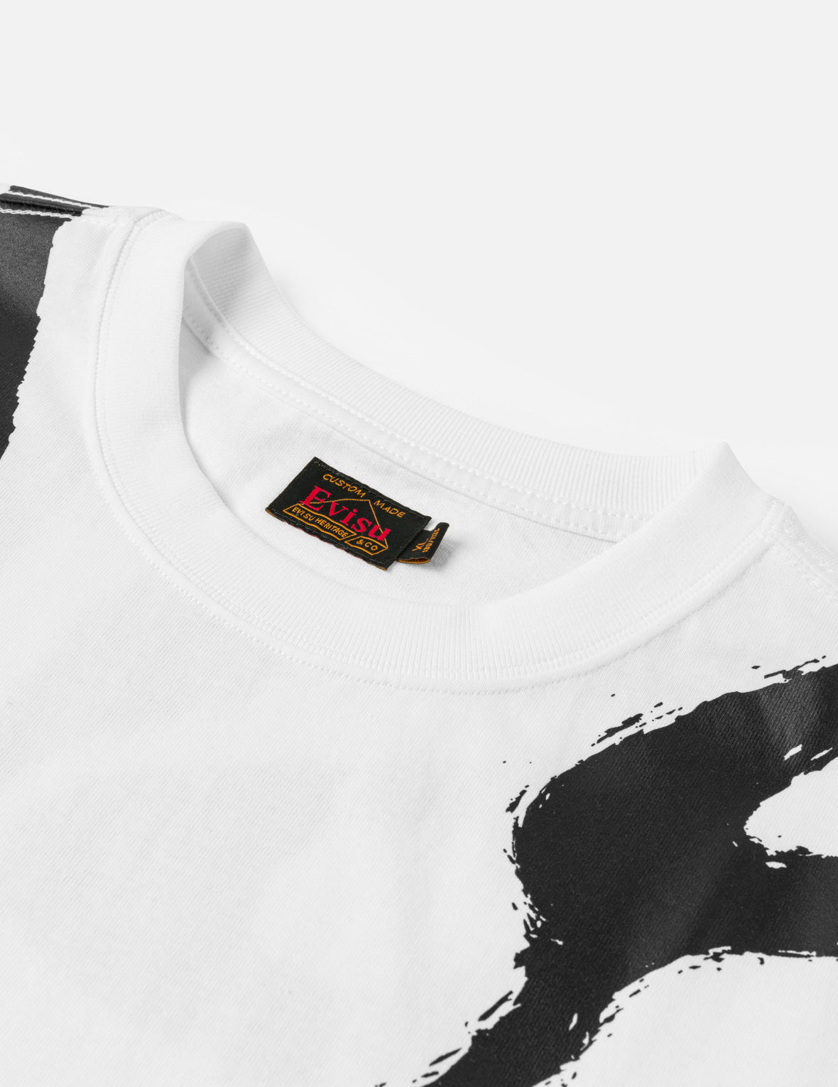 EVISUブラシストローククロスショルダーロゴ Tシャツ