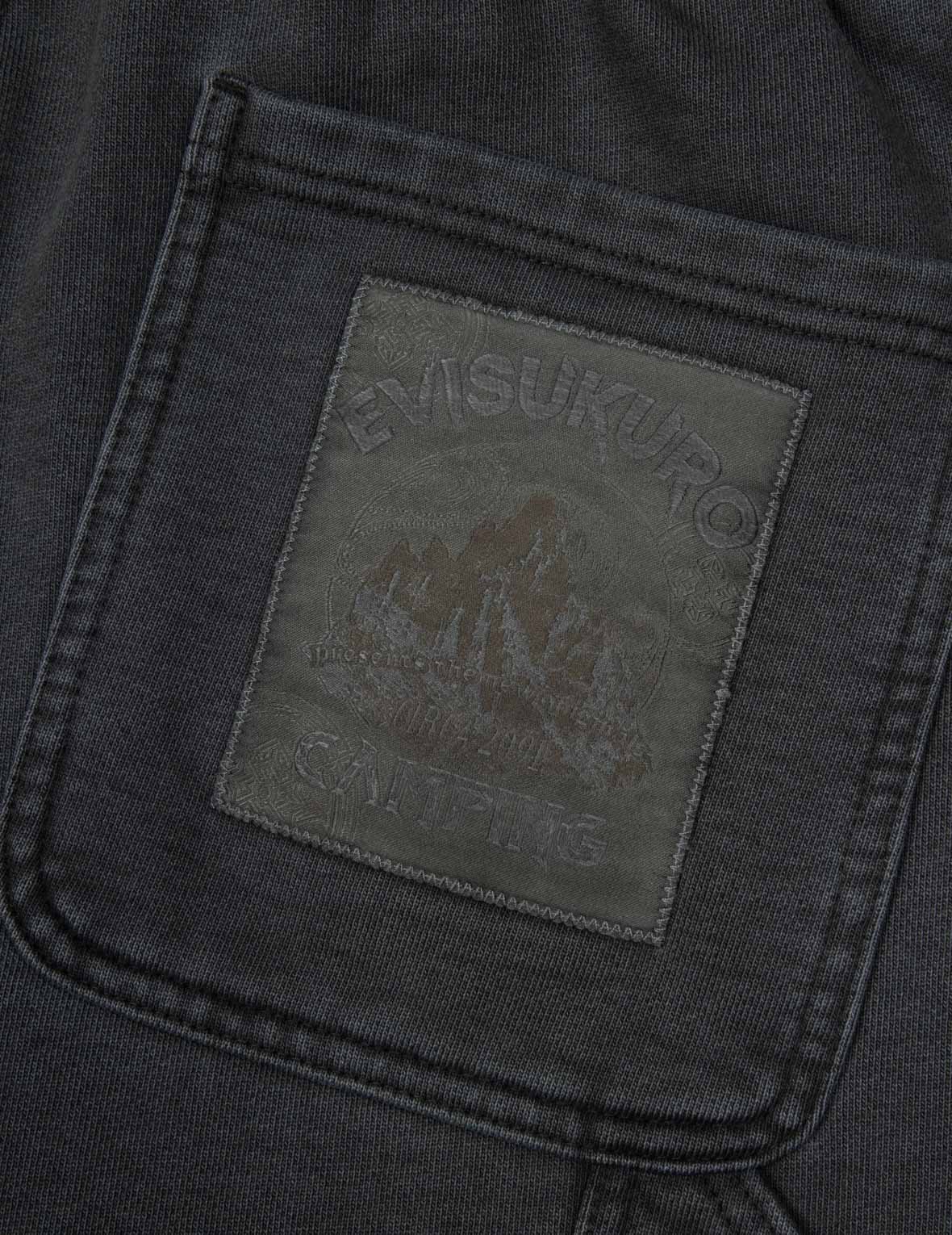 ピグメント染めロゴと家紋刺繍リラックスフィットスウェットパンツ