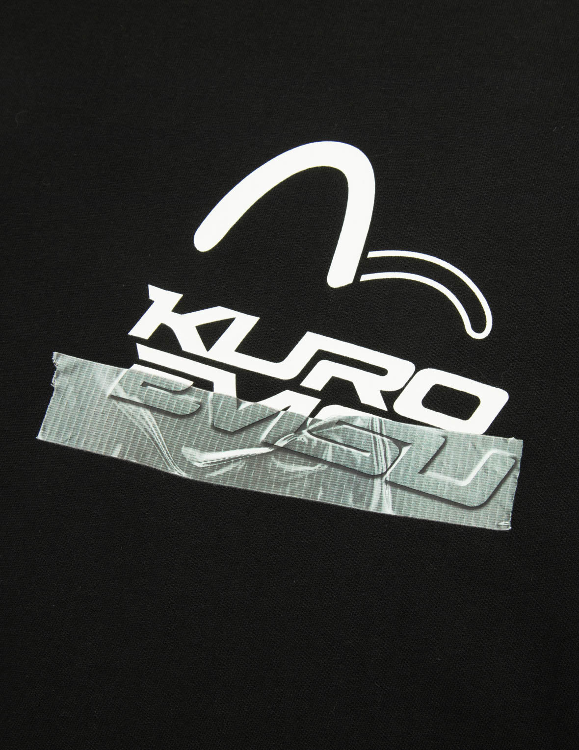 ロゴとテーププリントレギュラーフィットTシャツ