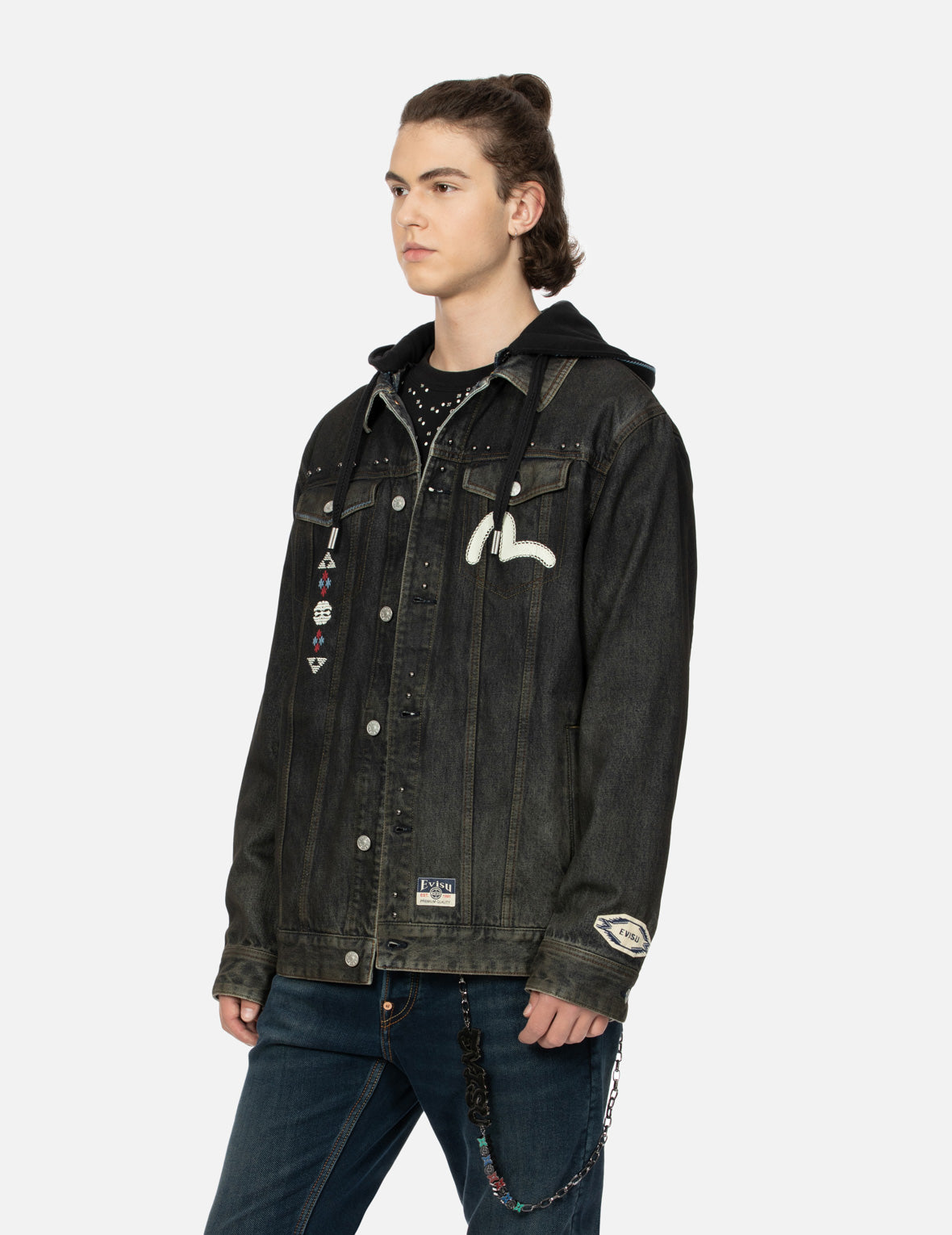 エスニック風の知恵の輪プリントと刺繍リラックスフィットデニムジャケット