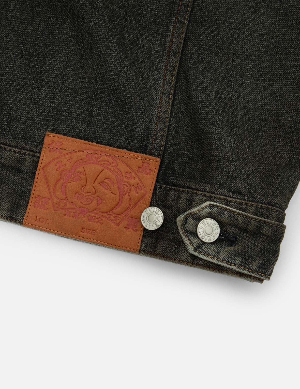 エスニック風の知恵の輪プリントと刺繍リラックスフィットデニムジャケット