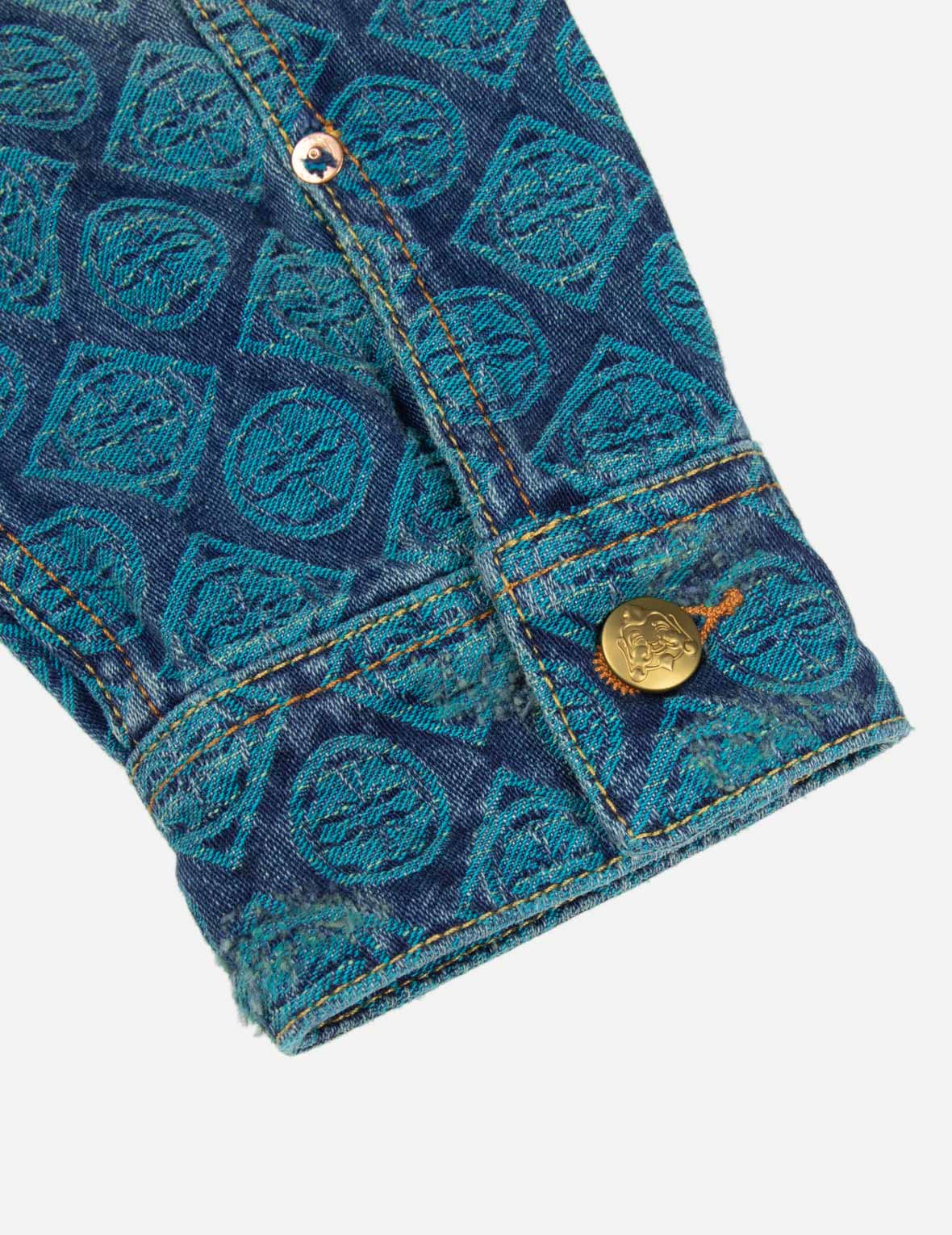 グラデーションオールオーバー家紋プリントとカモメの刺繍リラックスフィットデニムジャケット