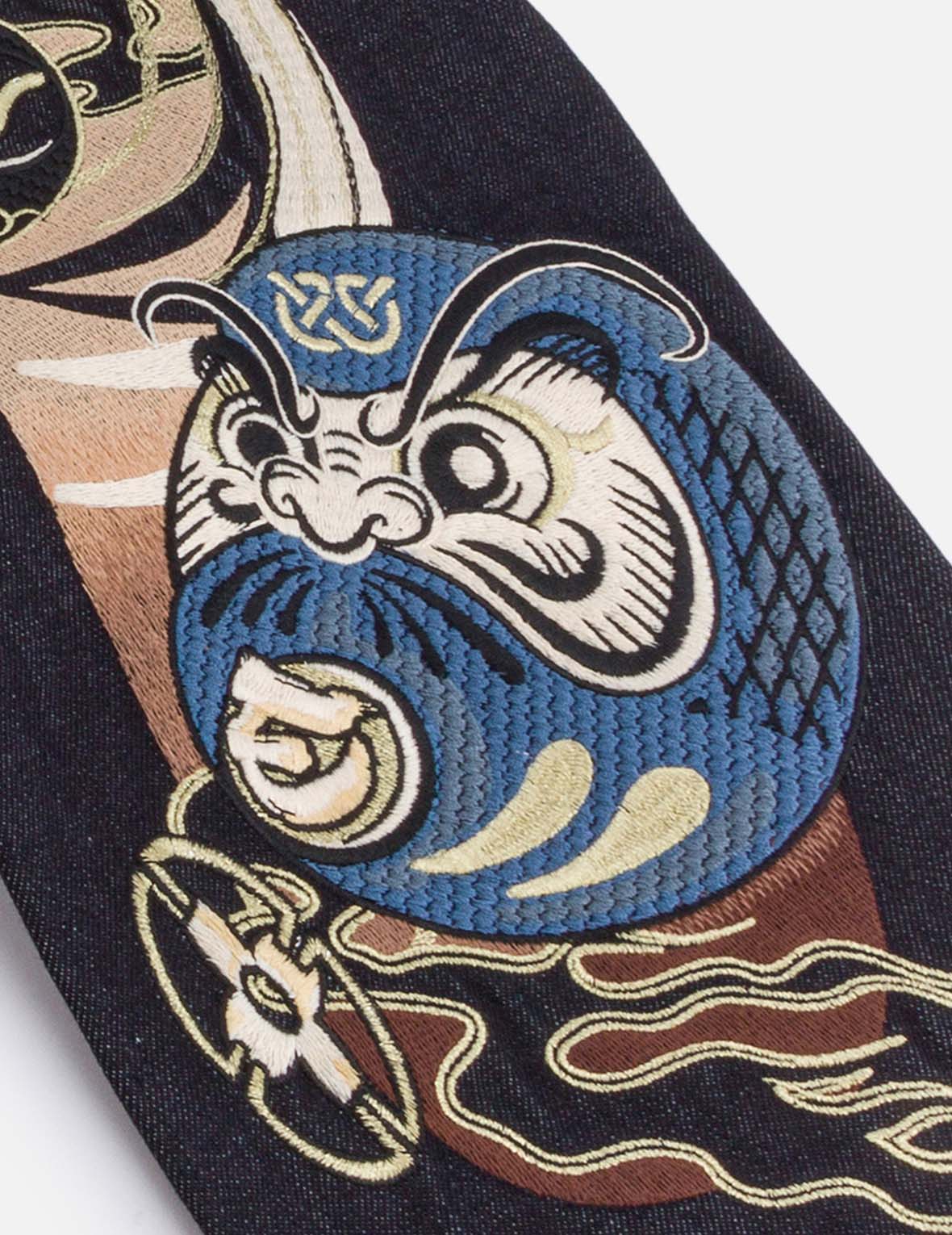 忍者だるま大黒刺繍キャロットフィットジーンズ #2017