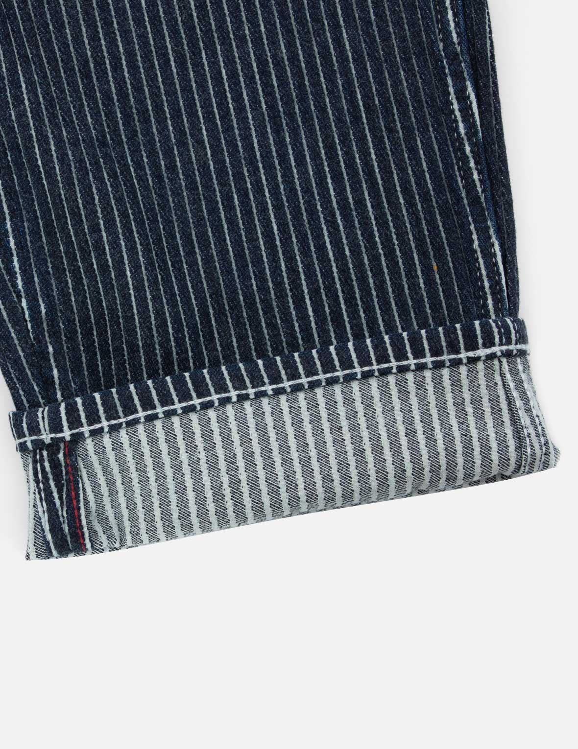 カモメとロゴ刺繍リラックスフィットジーンズ