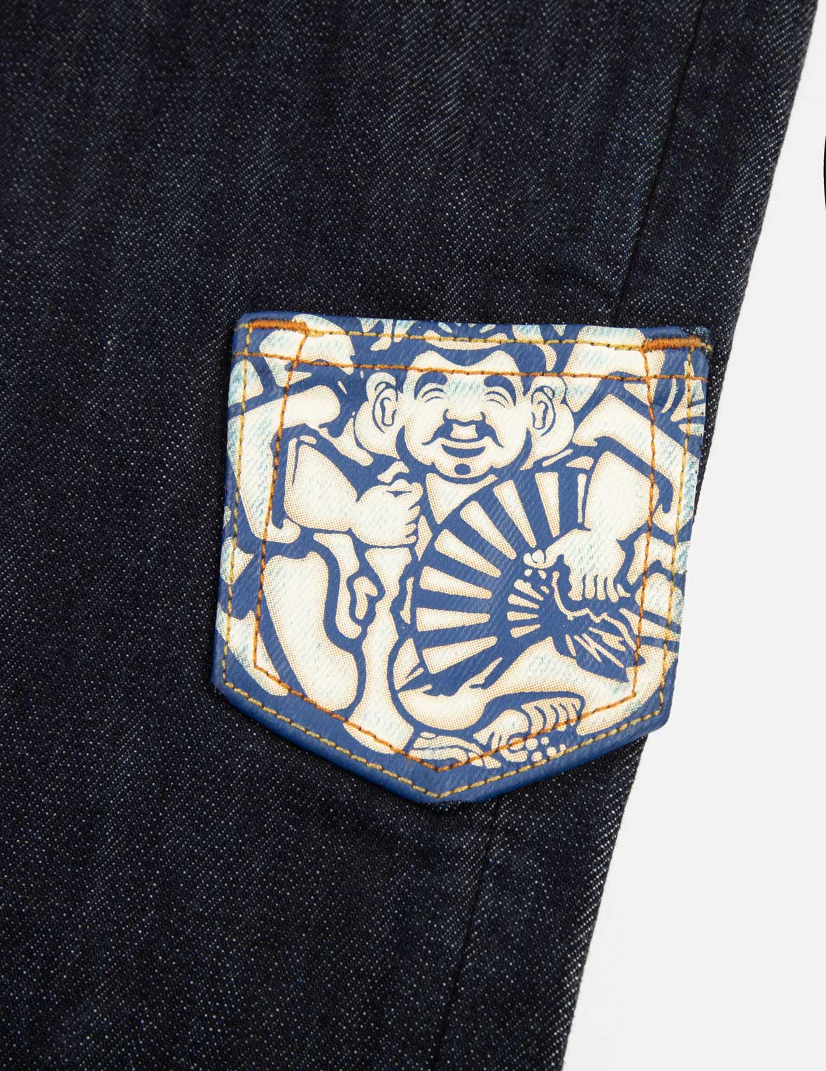 マルチポケットとカモメ刺繍リラックスフィットデニムジョガーパンツ