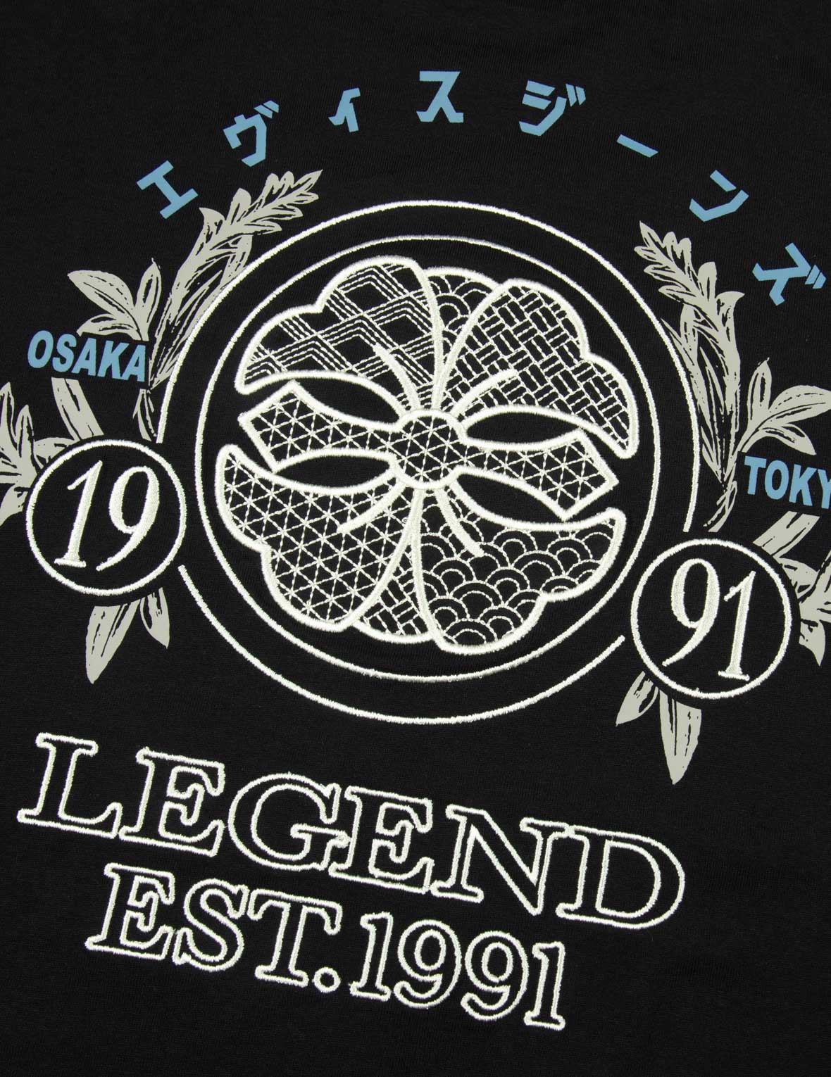 家紋刺繍とロゴプリントファッションフィット長袖Tシャツ