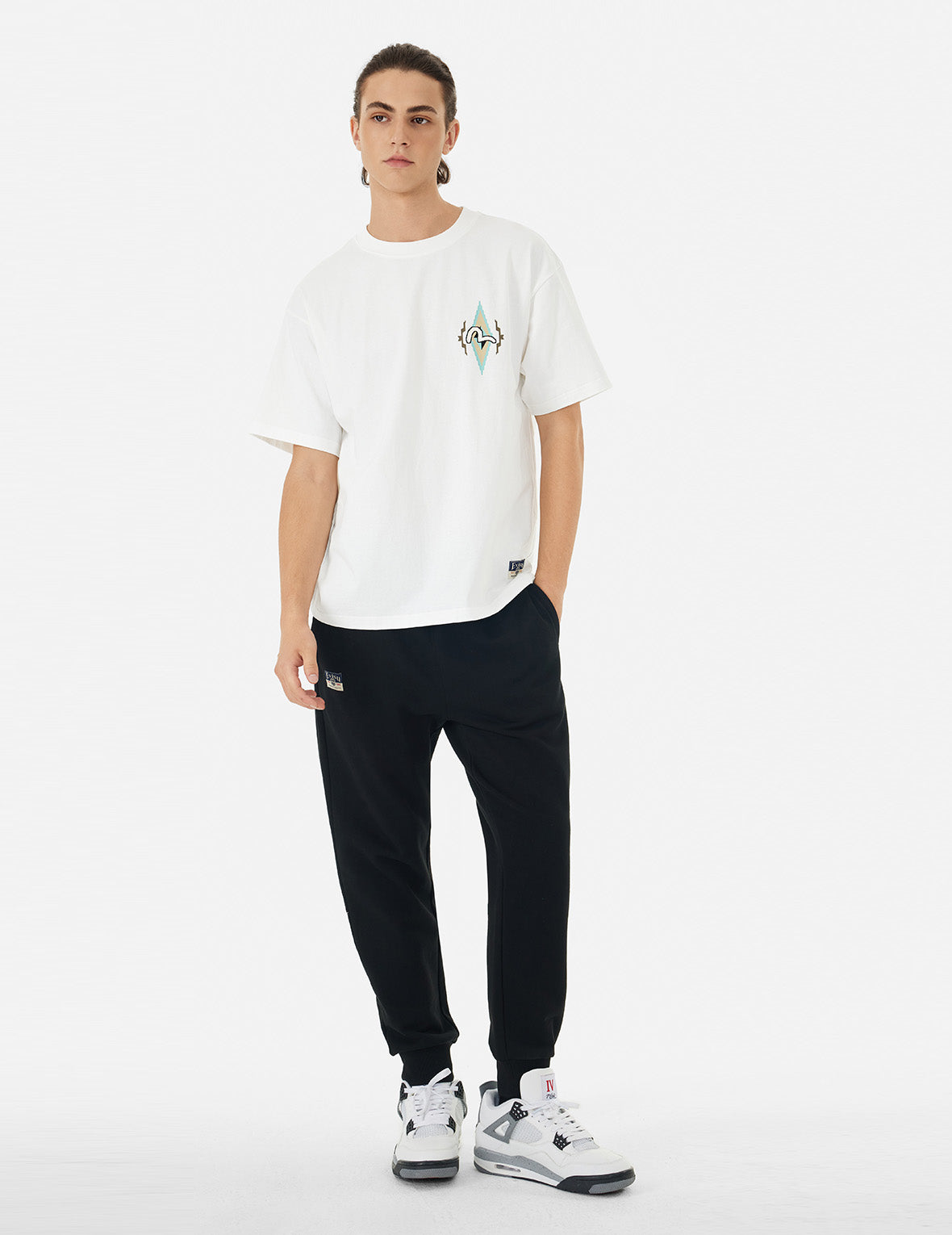 チマヨタペストリープリントリラックスフィットTシャツ