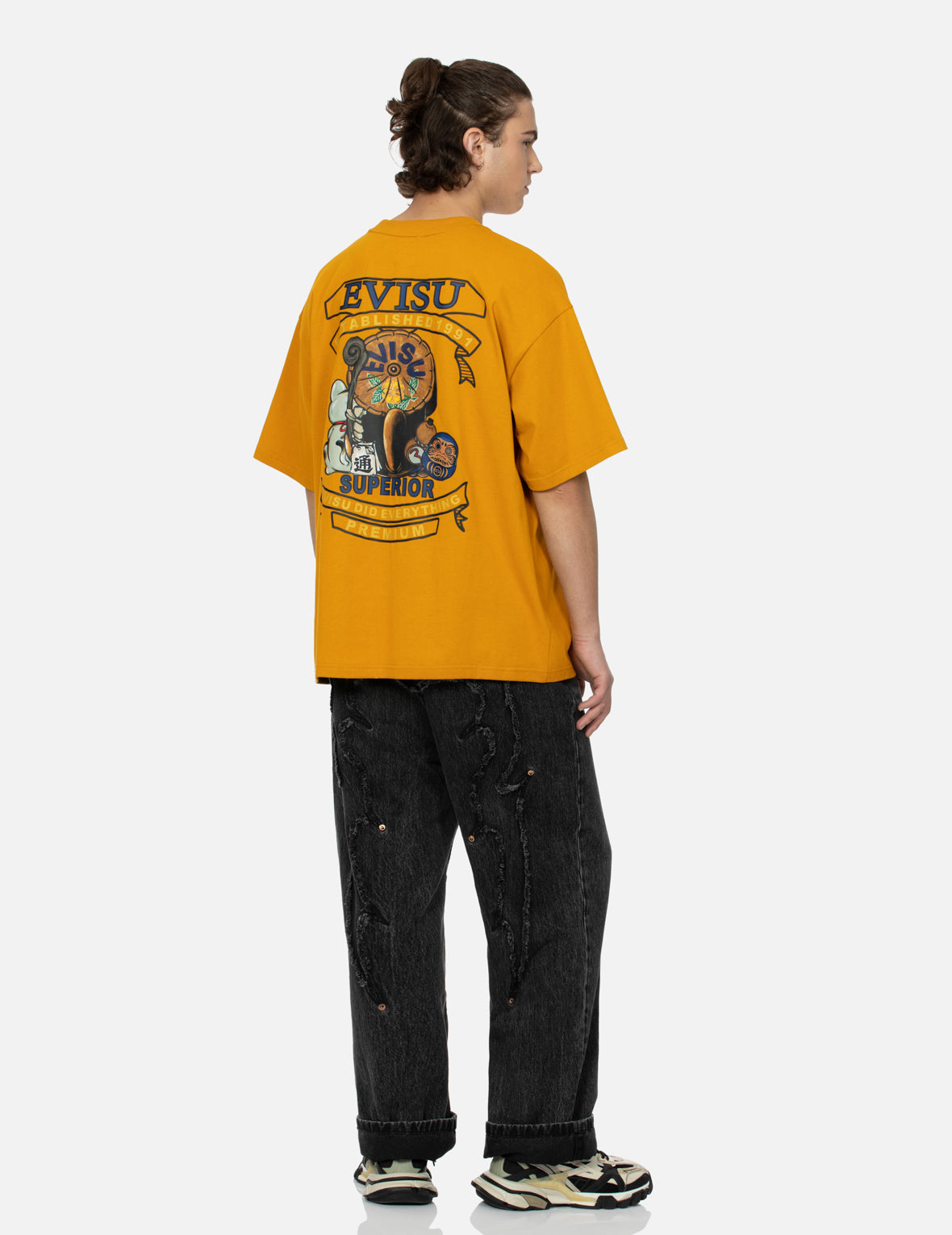 タヌキと招き猫プリントルーズフィットTシャツ