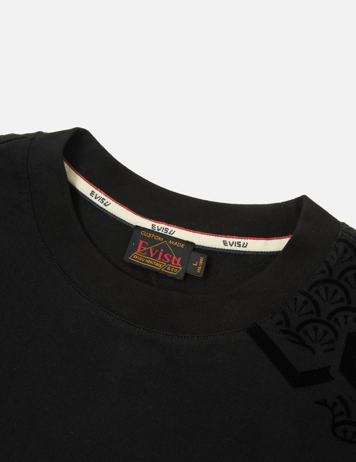 カモメ刺繍とオールオーパーフロッキングパターンリラックスフィットTシャツ