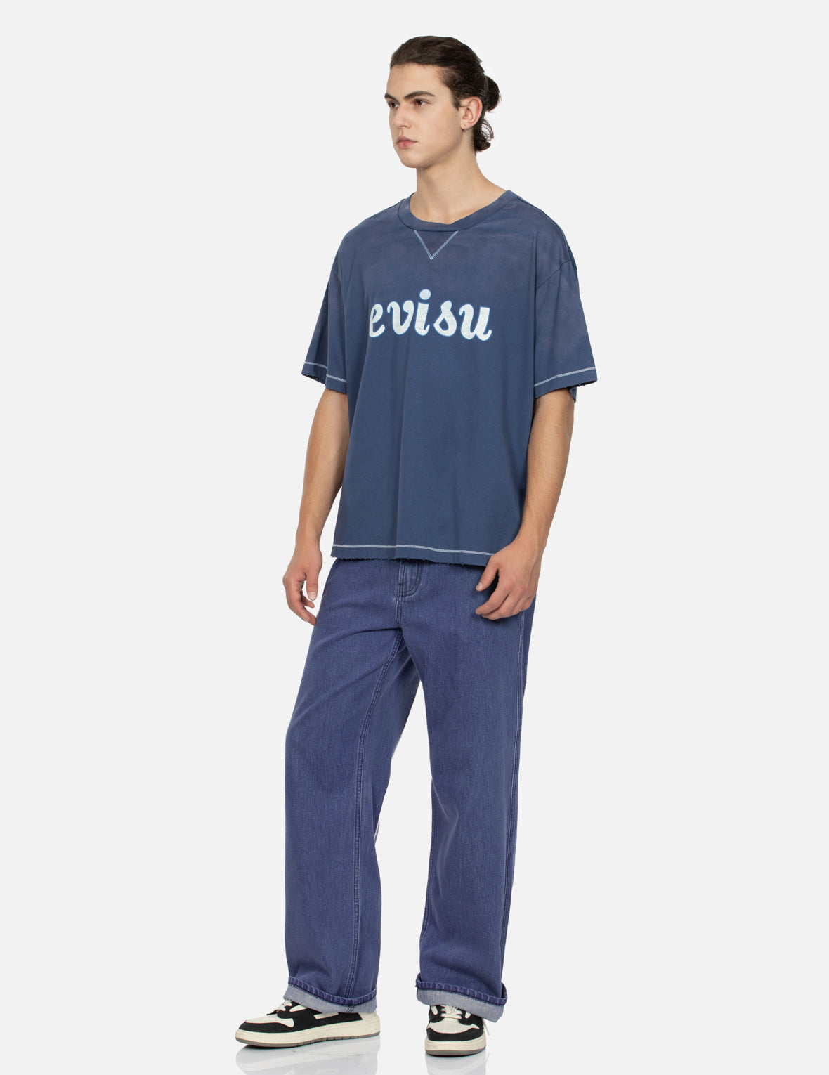 ロゴプリントのボクシーTシャツ