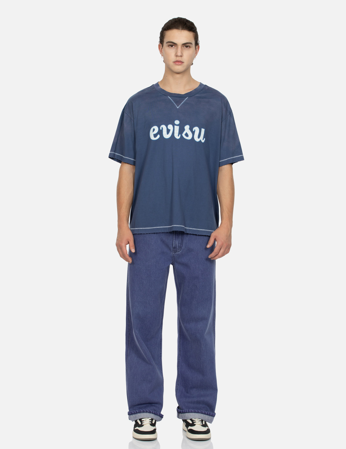 ロゴプリントのボクシーTシャツ