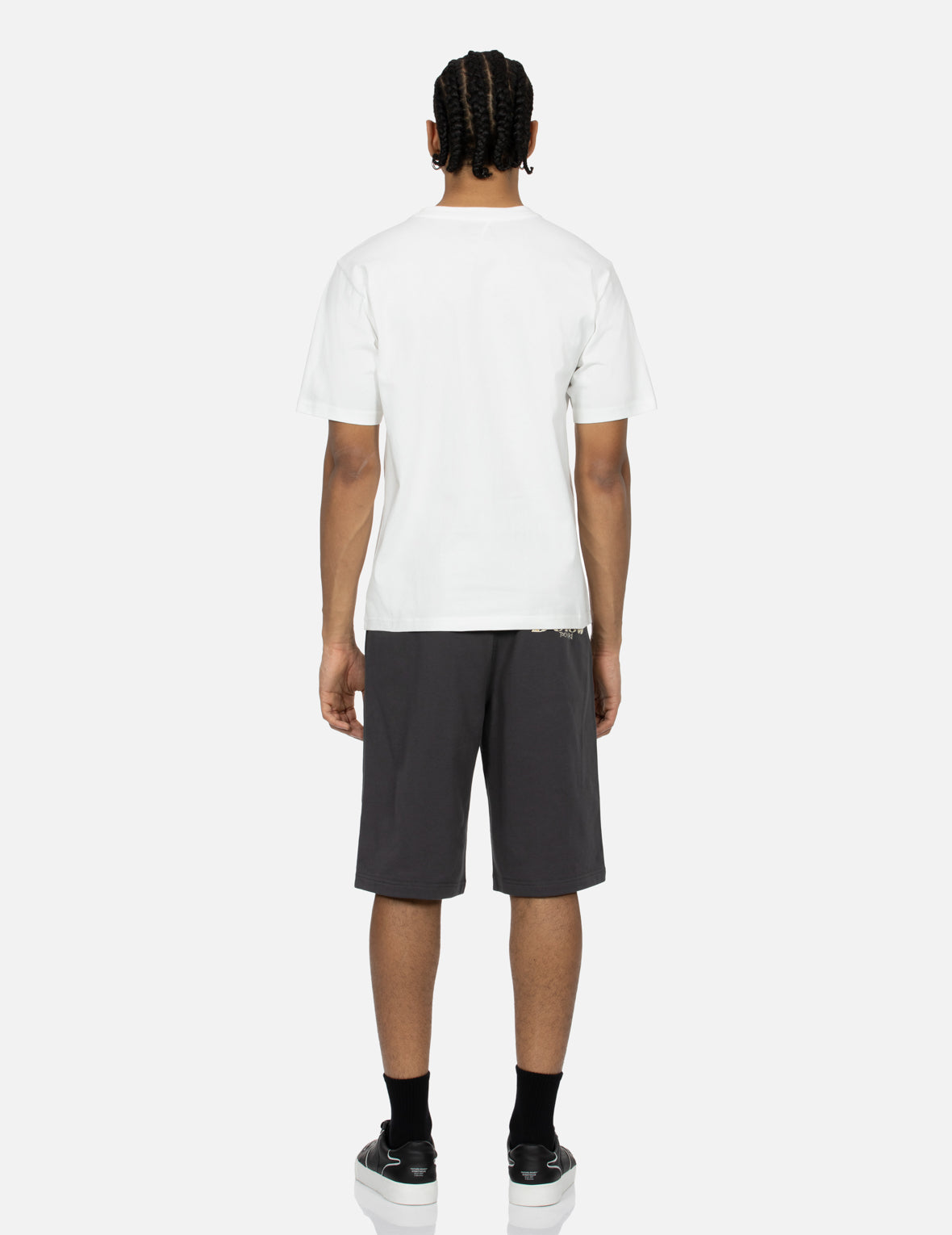 ロゴプリントのレギュラーフィットTシャツ
