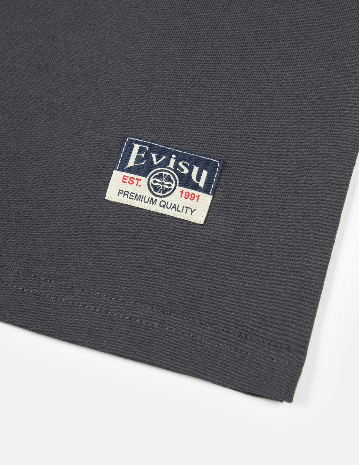 リボンカモメとロゴプリントのレギュラーフィットTシャツ