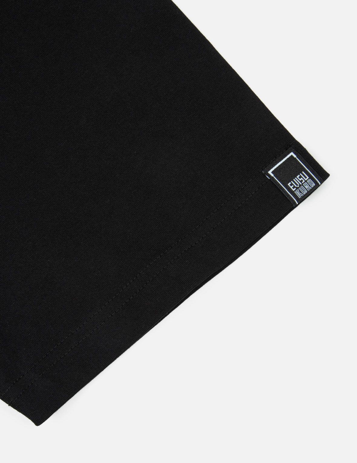 反射ストラップと3D家紋プリントレギュラーフィットTシャツ